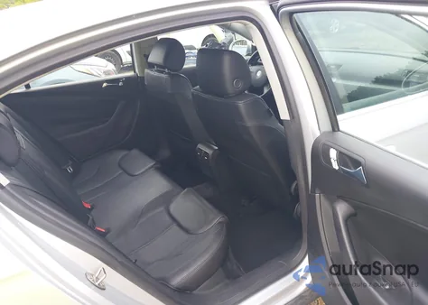 2006 Volkswagen Passat 2.0T/Value Edition from USA, damaged, VIN WVWAK73C76P044333